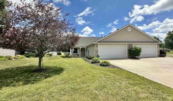 1917 Greyson Dr, Auburn, IN 46706