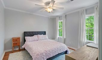 813 Lakeshore Dr, Berkeley Lake, GA 30096