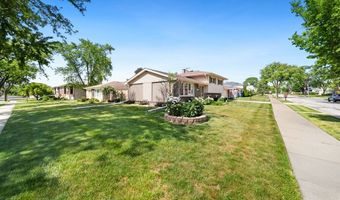 365 W Myrick Ave, Addison, IL 60101
