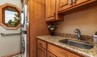 16978 Asbury, Asbury, IA 52002