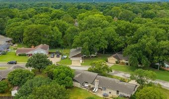 2930 W Cambridge Ct, Bartlesville, OK 74006