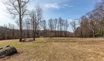 19 Hollenbeck Rd, Cornwall, CT 06031