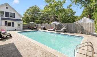 7 Pleasant Vw, Jamestown, RI 02835