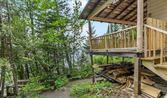 1048 Cottage Rd, Averill, VT 05903