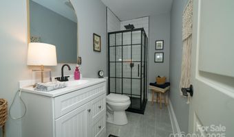 1712 Umstead St, Charlotte, NC 28205