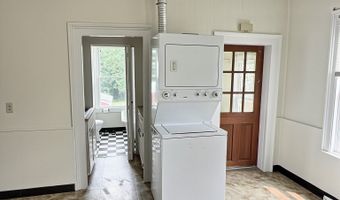 290 Wakelee Ave 2Nd Floor, Ansonia, CT 06401