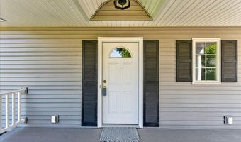 3 Fenway Dr, Albany, NY 12211