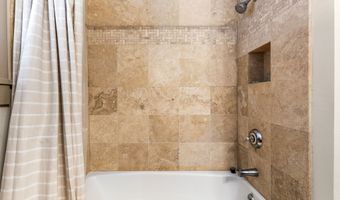 75-6025 ALII Dr E202, Kailua Kona, HI 96740