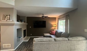 2831 Ashland Ct, Altoona, IA 50009