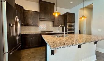2007 SW Hampton Ave, Bentonville, AR 72713