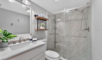 1028 APOLLO BEACH Blvd 104, Apollo Beach, FL 33572