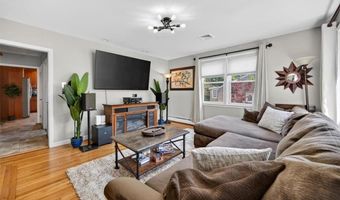 23 Park St, North Providence, RI 02904