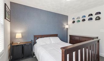 127 Sun Valley Dr, Cumberland, RI 02864