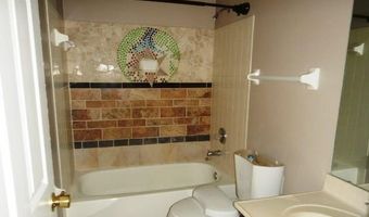 1545 Greenfield Crossing Ct, Ballwin, MO 63021