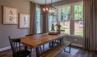 374 Glade Dr, Aberdeen, NC 28315