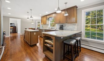 4 Brookfield Ct, Cheshire, CT 06410