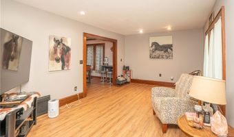 2116 Newton St, Akron, OH 44305