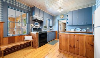 355 Scott Rd, Cumberland, RI 02864