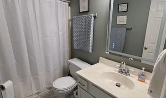712 Matney Ln, Apex, NC 27502