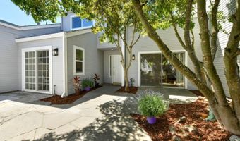 2318 Lakeview Dr, Santa Rosa, CA 95405
