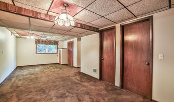 831 W Gebhard Ln, Alden, NY 14004