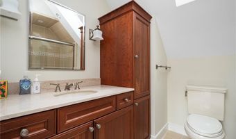 136 Adams Point Rd, Barrington, RI 02806