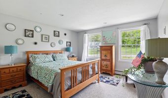 55 Robinson Ln, Barrington, NH 03825
