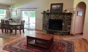 927 Bear Claw Rd, Clark Fork, ID 83811