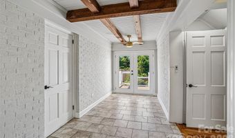 28 Ridgefield Pl, Asheville, NC 28803