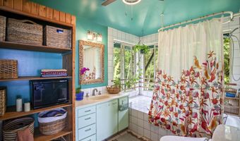 7953 Hana Hwy, Haiku, HI 96708