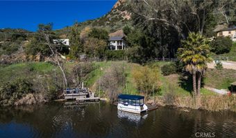 2305 Sugarloaf Dr, Agoura Hills, CA 91301