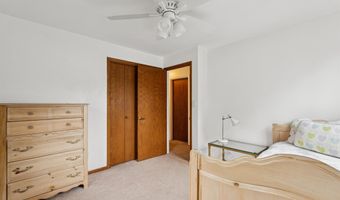844 E SUNSET Ave, Appleton, WI 54911
