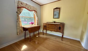 120 Carriage Hill Rd, Brattleboro, VT 05301