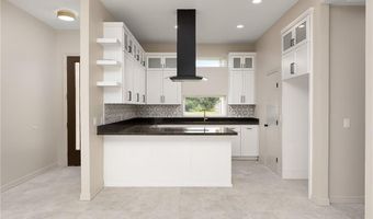 425 S 12th St, Alamo, TX 78516