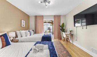 96 W 8th St, Bayonne, NJ 07002