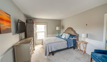 178 S Bayview Ave, Amityville, NY 11701