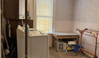 701 MAPLE St, Atlantic, IA 50022