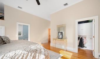 55 Wilbur Rd, Lincoln, RI 02865