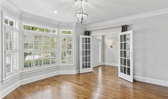 1014 Lenox Crst NE, Atlanta, GA 30324