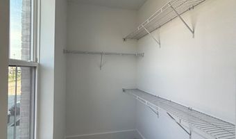 2506 W PENINSULA Dr 301A, Baltimore, MD 21230