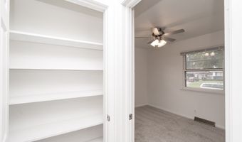 825 SE 4th St, Ankeny, IA 50021