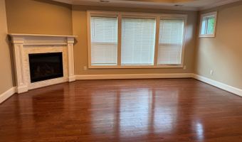 7702 TRAMMELL Rd, Annandale, VA 22003