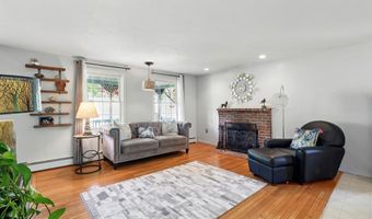 55 Robinson Ln, Barrington, NH 03825