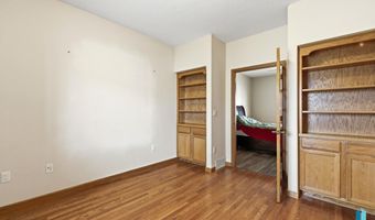 1500 E Birch St, Brandon, SD 57005