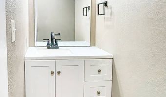326 S 8th St, Albion, NE 68620
