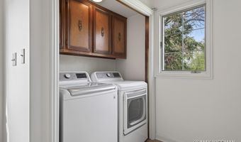 3415 N Applecrest Ct SE, Ada, MI 49301