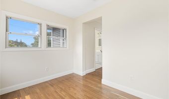 6 LARKSPUR Rd, Warwick, RI 02886