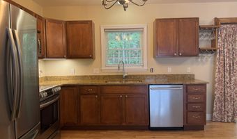 1434 Ohio St, Bangor, ME 04401