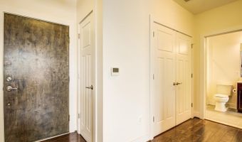 1107 S WALTER REED Dr 302, Arlington, VA 22204