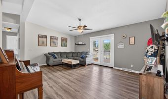 1990 Oak Leaf Dr, Adrian, MI 49221